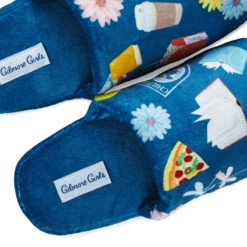 Hallmark Gilmore Girls Slippers With Sound, Small/Medium -Hallmark Gilmore Girls Slippers With Sound 1PCL1013 04