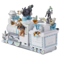 Hallmark -Hallmark Mickey and Friends LightUp Train Figurine With Sound 1DYG2082 02