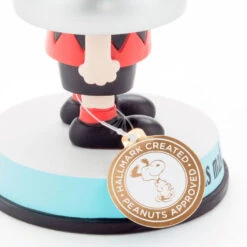 Hallmark Peanuts® Charlie Brown Big Dreams Snow Globe -Hallmark Peanuts Charlie Brown Figurine Big Dreams Snow Globe 1PAJ3548 04