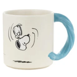 Best Seller -Hallmark Peanuts Linus and Snoopy Dimensional Blanket Mug 1PAJ2159 02